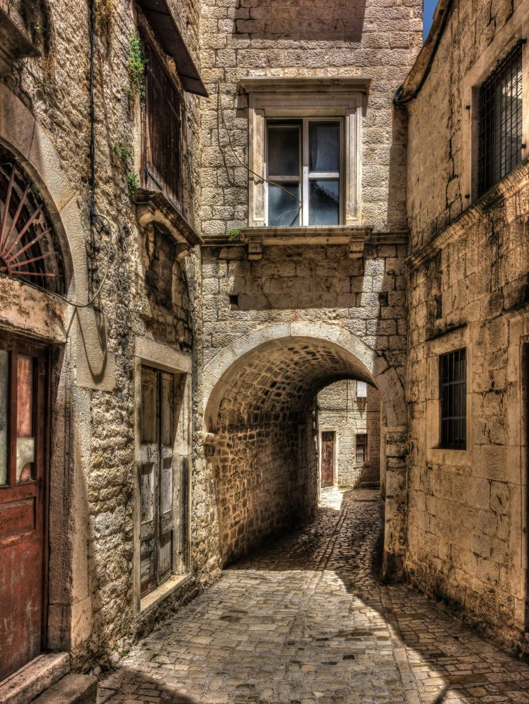 henk-hyperbolicus-ZnN37qBAdtw-unsplash