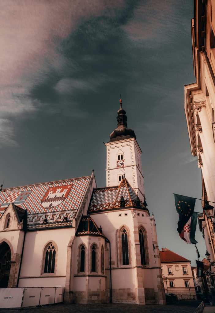 lovro-pavlicic-WZwwVBltFIc-unsplash